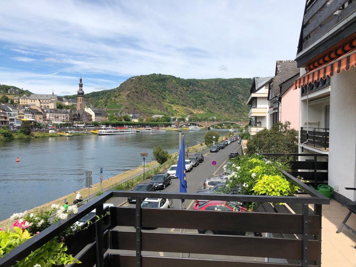 Ferienwohnungen Haus Zur Linde Cochem Bagian luar foto