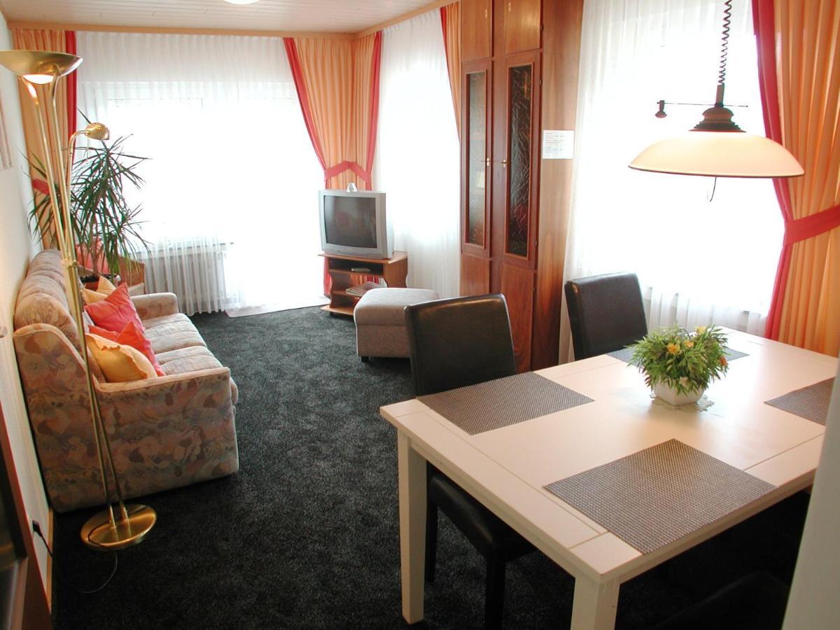 Ferienwohnungen Haus Zur Linde Cochem Ruang foto
