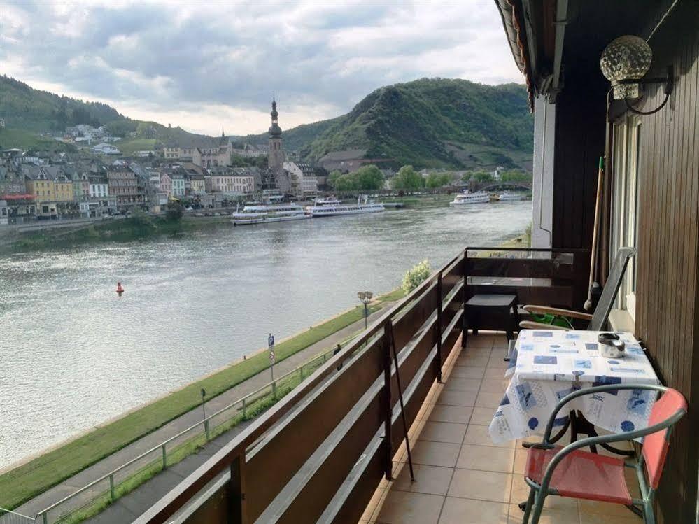 Ferienwohnungen Haus Zur Linde Cochem Bagian luar foto