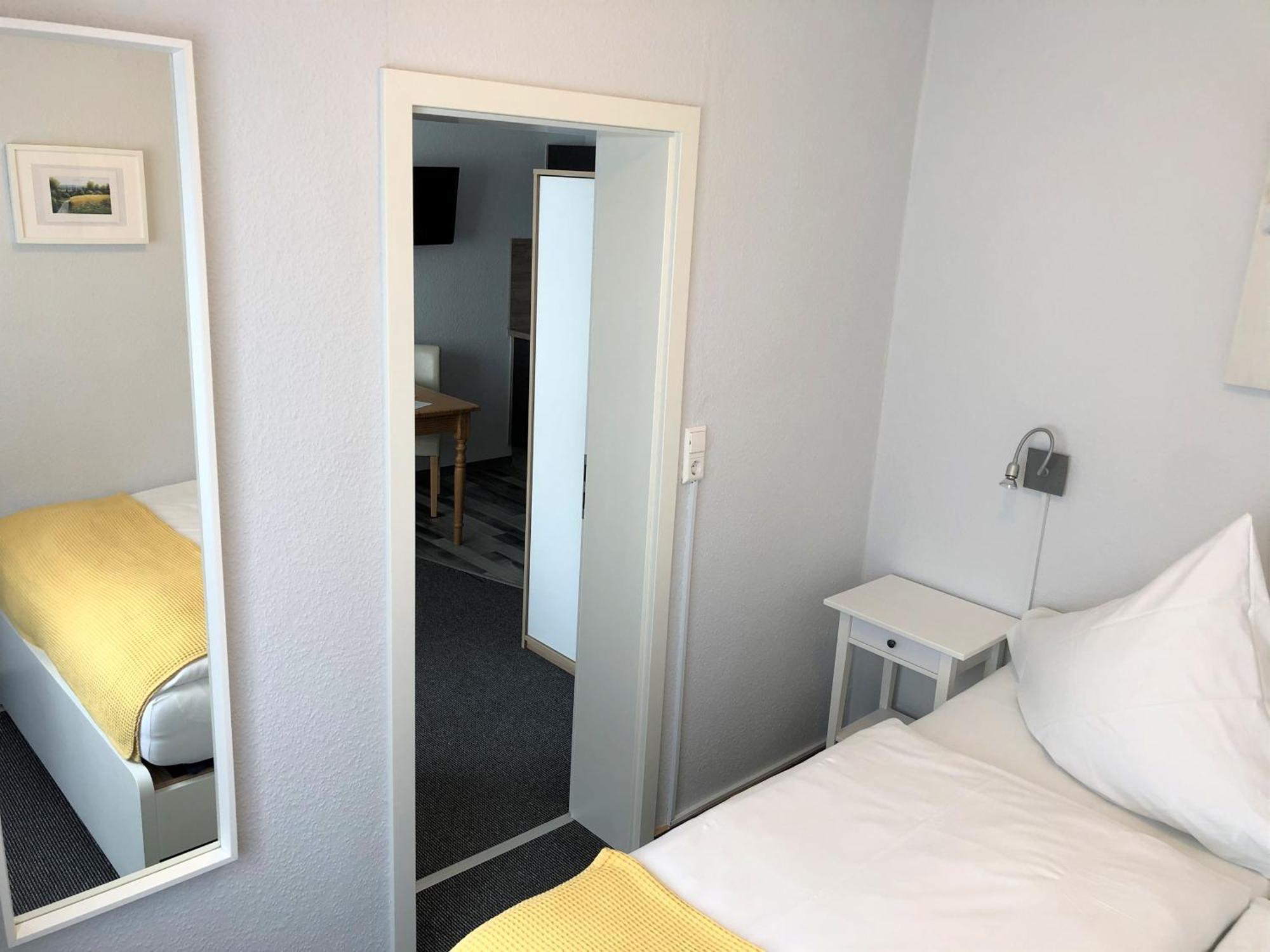 Ferienwohnungen Haus Zur Linde Cochem Ruang foto