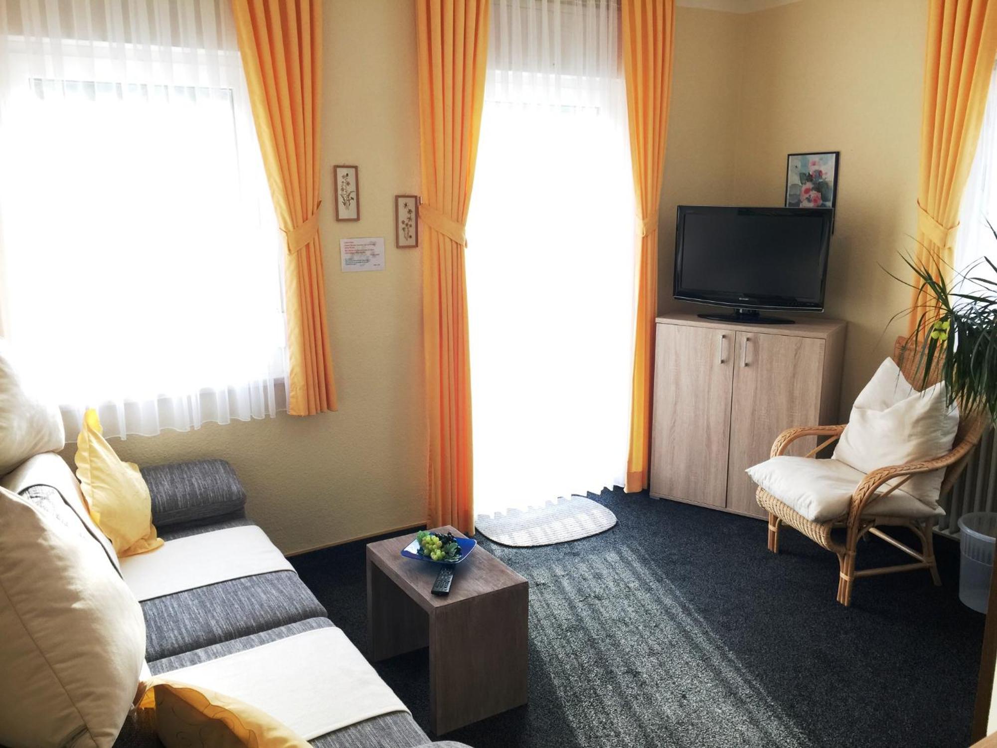 Ferienwohnungen Haus Zur Linde Cochem Ruang foto