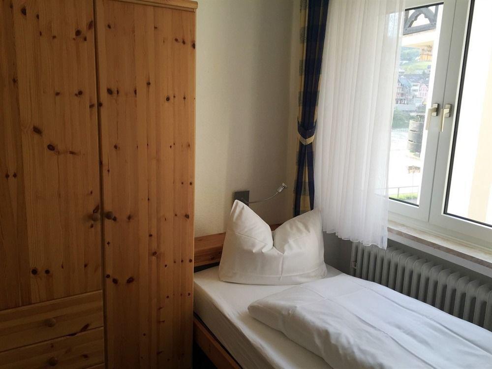 Ferienwohnungen Haus Zur Linde Cochem Bagian luar foto