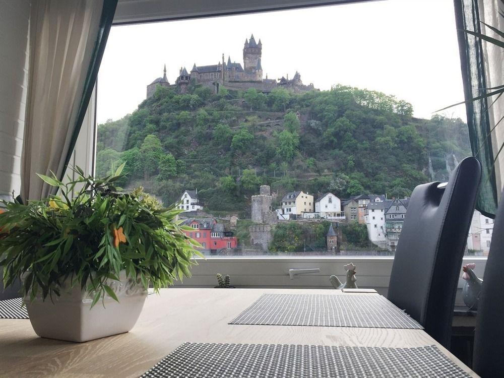 Ferienwohnungen Haus Zur Linde Cochem Bagian luar foto