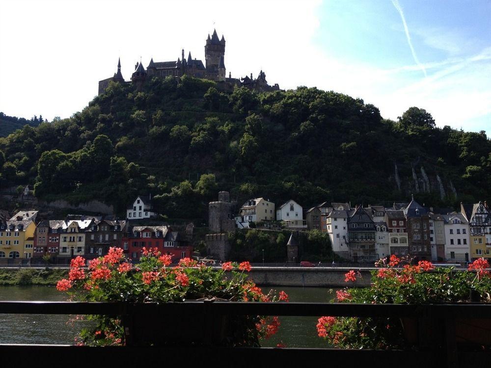Ferienwohnungen Haus Zur Linde Cochem Bagian luar foto